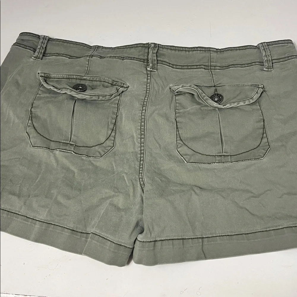 Vintage Faded Glory Sz 18 Stretch Army Green Denim Jean Shorts